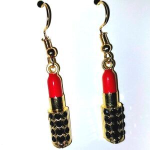 Super cute makeup lipstick earrings
